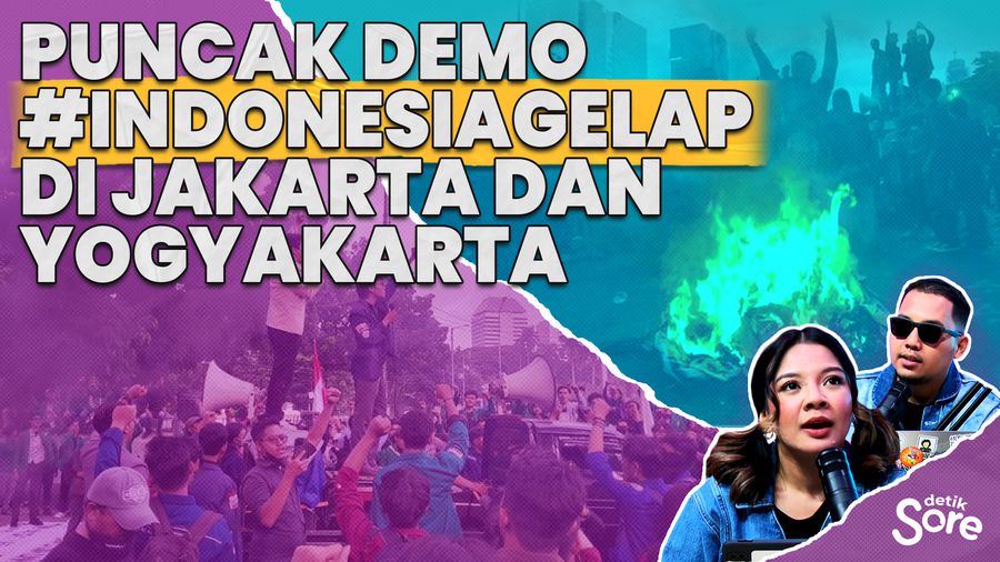 Jelang Malam, Pendemo Terus Berdatangan