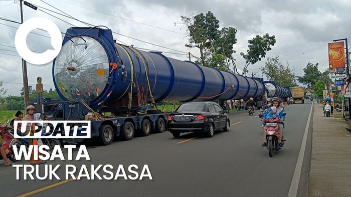 Video: Truk Tabung Raksasa Parkir di Banyumas Jadi Wisata Dadakan