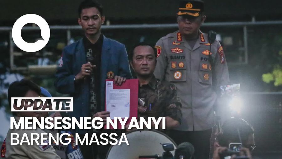 Video: Terima Tuntutan Indonesia Gelap, Mensesneg Nyanyi Bareng Mahasiswa