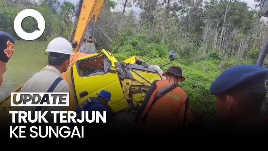 Video: Truk Terjun ke Sungai di Pelalawan Riau, 12 Orang Tewas