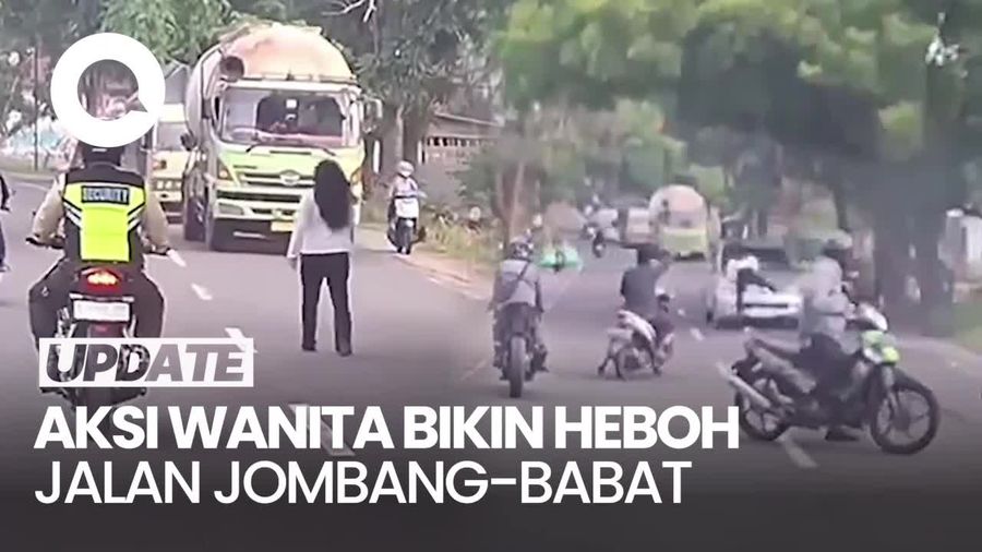 Video: Kata Saksi Mata soal Heboh Wanita di Jombang Nekat Tabrakkan Diri ke Mobil