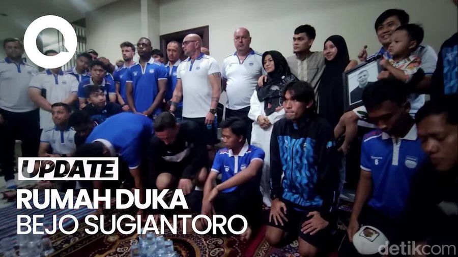 Video: Momen Pemain Persib Takziah ke Rumah Duka Bejo Sugiantoro