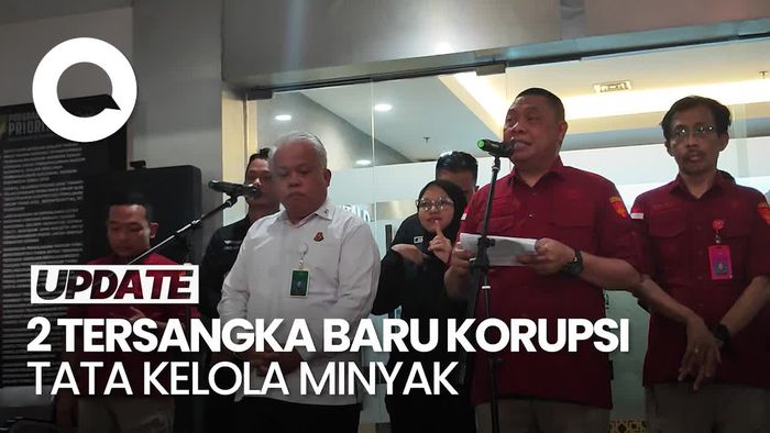 Video Kejagung Tahan 2 Tersangka Baru Dugaan Korupsi Tata Kelola Minyak