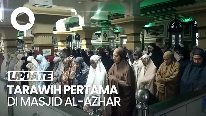 Video Salat Tarawih Pertama di Masjid Agung Al-Azhar Jaksel