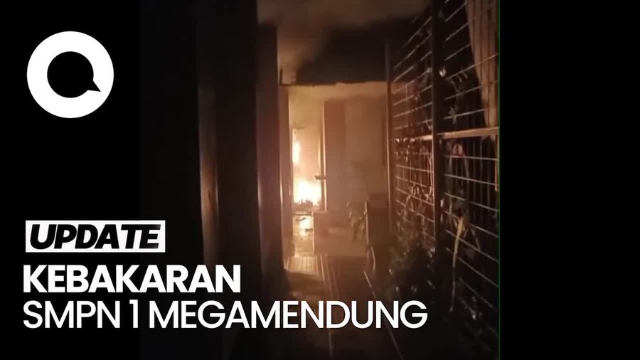 Video: Kebakaran di SMPN 1 Megamendung Bogor, Lab Komputer-Musala Ludes Terbakar