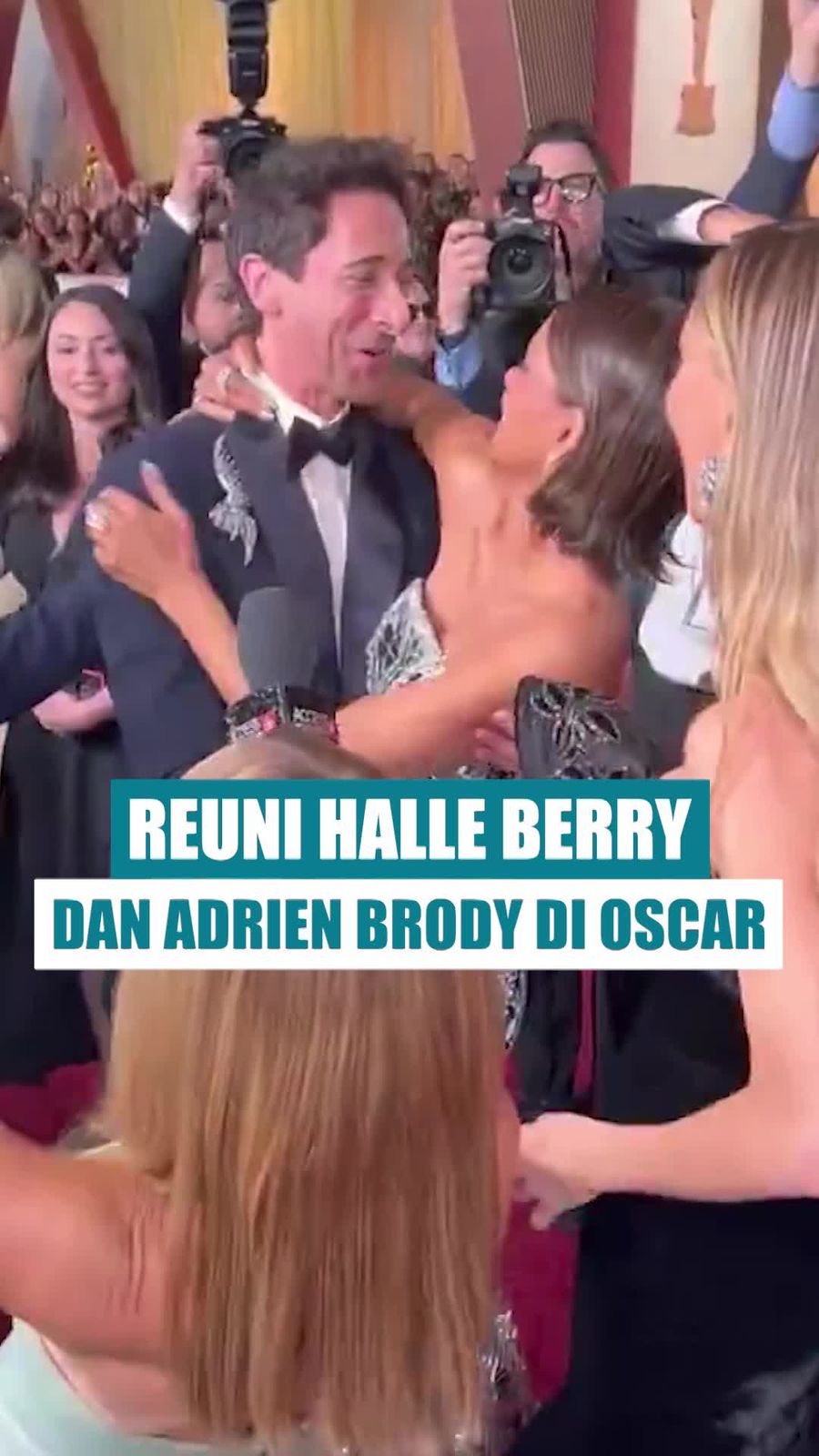 Video: Momen Halle Berry Cium Adrien Brody di Red Carpet Oscar 2025