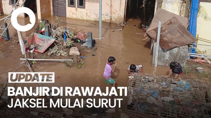 Video: Banjir di Rawajati Jaksel Mulai Surut, Sisakan Lumpur Tebal