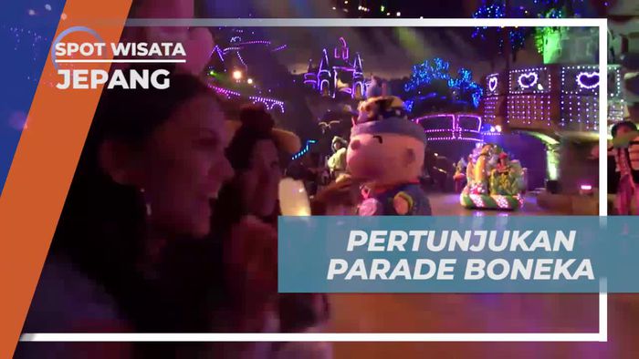 Menonton Pertunjukan Parade Boneka yang Menarik di Sanrio Puroland, Jepang