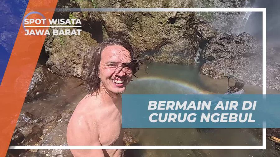 Bermain Ceria di Bawah Curug Ngebul, Jawa Barat