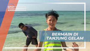 Bermain Santai di Pantai Tanjung Gelam yang Tenang di Karimunjawa
