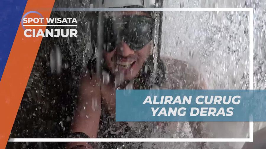 Menjalani Rappeling Sambil Menyusuri Aliran Air Deras di Curug Cikondang, Cianjur