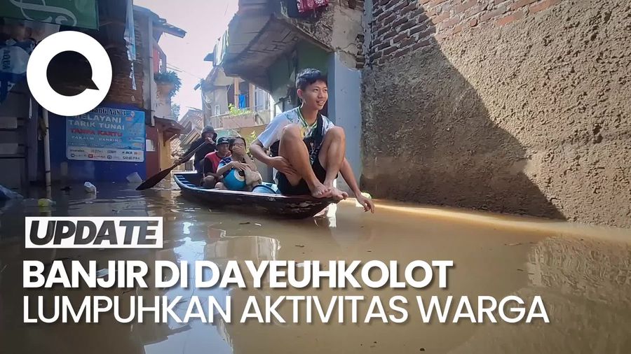 Video: Aktivitas Warga Lumpuh Akibat Banjir di Dayeuhkolot, Bantuan Belum Datang