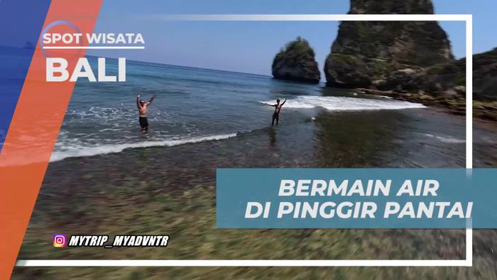 Bermain Air Ceria di Pinggir Diamond Beach, Bali