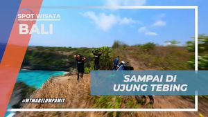 Mengagumi Alam di Ujung Tebing Nusa Penida, Bali