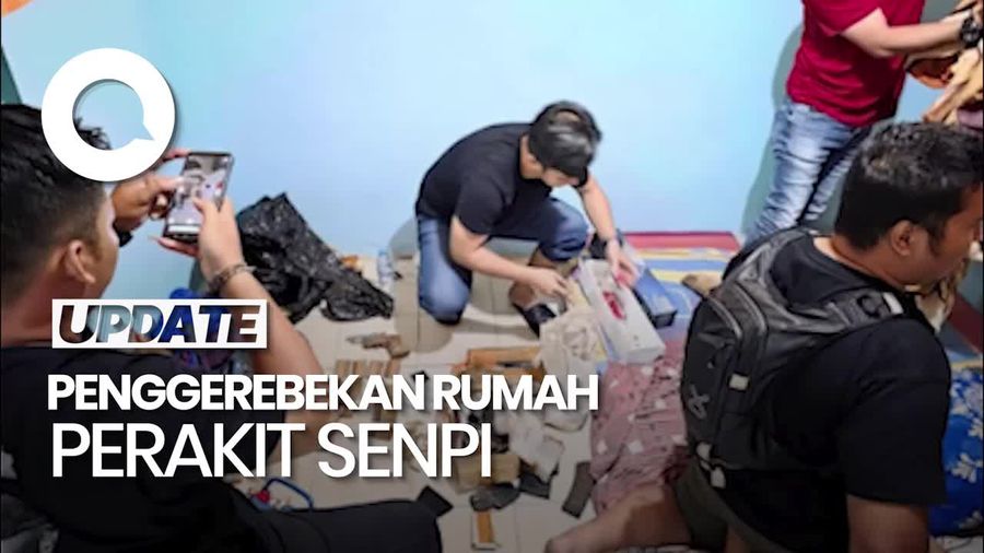 Video: Detik-detik Penggerebekan Rumah Perakit Senpi di Bojonegoro, Dijual ke KKB