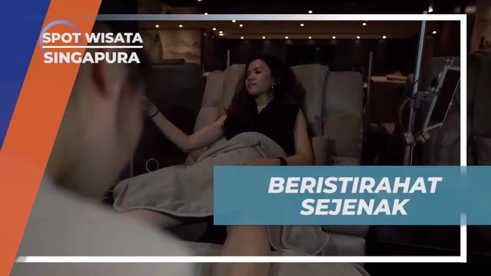 Relaksasi Sejenak setelah Seharian Beraktivitas di Singapura