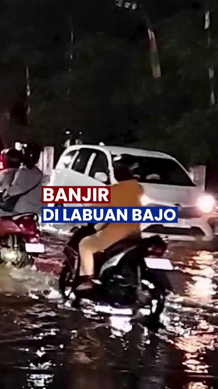 Video Banjir Landa Rumah-Ruas Jalan di Labuan Bajo