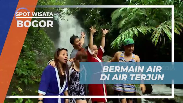 Bergembira Bermain Air di Air Terjun Menyegarkan, Bogor