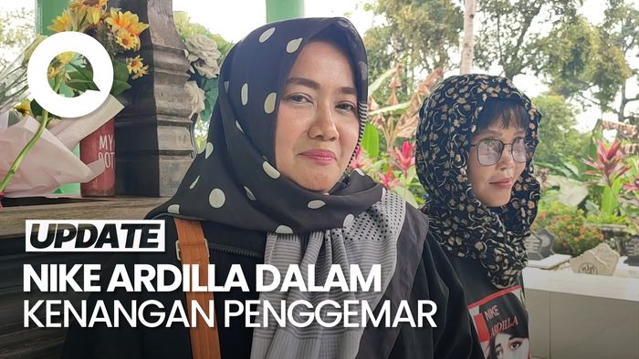Video: 30 Tahun Berlalu, Makam Nike Ardilla Masih Diziarahi Penggemar