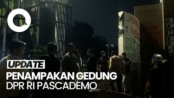 Video: Penampakan Gedung DPR RI Seusai Demo, Pagar Jebol-Tembok Penuh Coretan