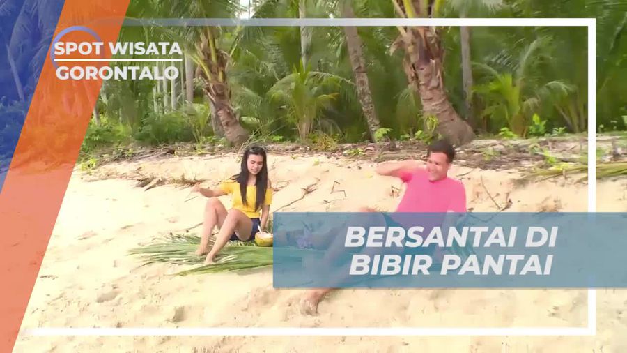 Bersantai dengan Air Kelapa Nyonya di Pantai Diyonumo, Gorontalo