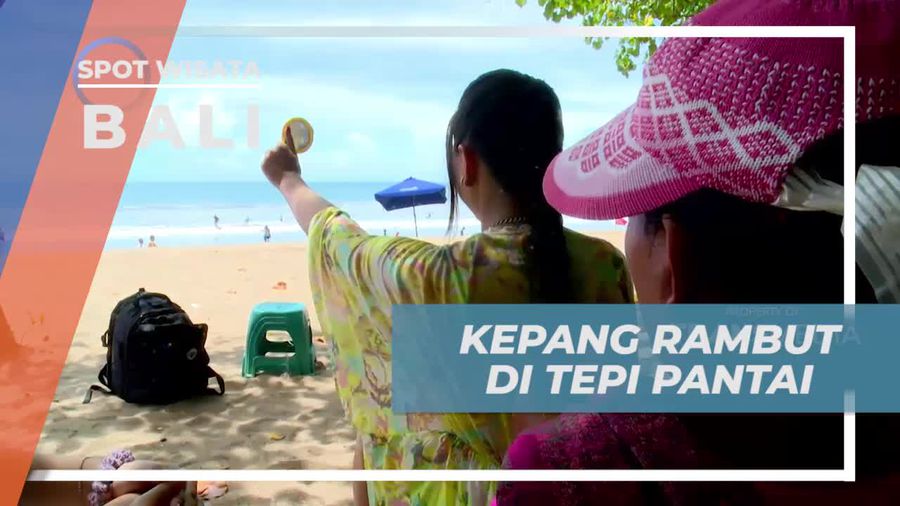 Kepang Rambut dengan Gaya Unik di Tepi Pantai Kuta, Bali