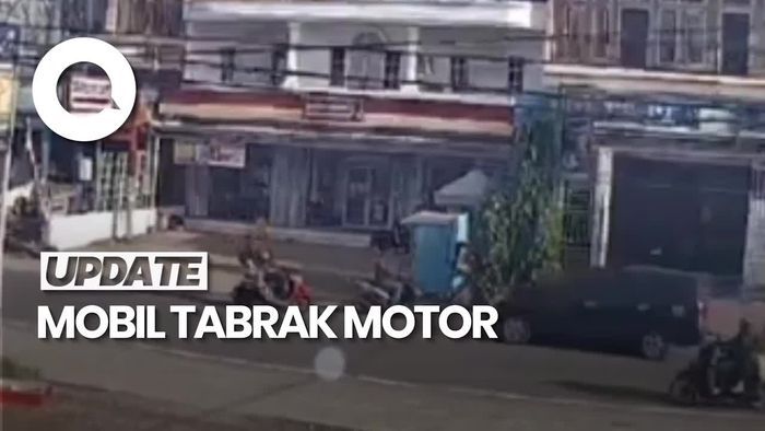 Video: CCTV Detik-detik Mobil Dosen Tabrak Motor di Polman