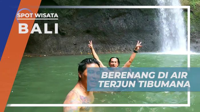 Berenang Ceria di Kolam Air Terjun Tibumana, Bali