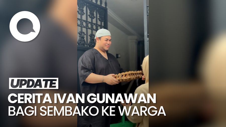 Video: Ivan Gunawan Bagi-bagi Sembako ke Tetangga