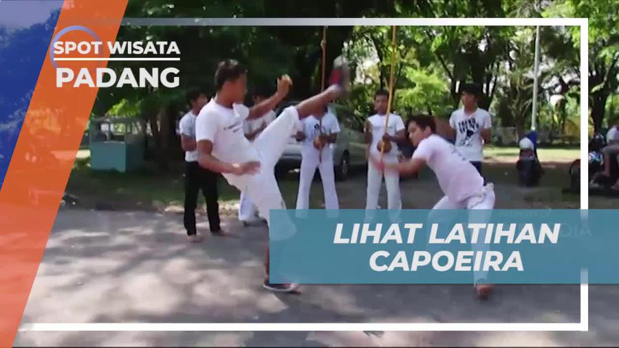Menonton Latihan Capoeira yang Menarik di Padang  