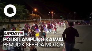 Video: Polisi Lampung Kawal Pemudik Sepeda Motor di Malam Hari