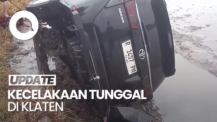 Video: Mobil Pemudik dari Kebumen Masuk Sawah di Klaten, Sopir Diduga Ngantuk