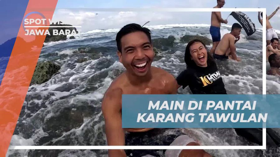Bermain Ceria di Pantai Karang Tawulan, Jawa Barat