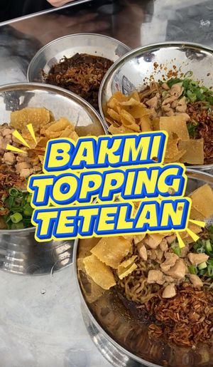 Video: Rela Antre Panjang Demi Cicip Bakmi Topping Tetelan