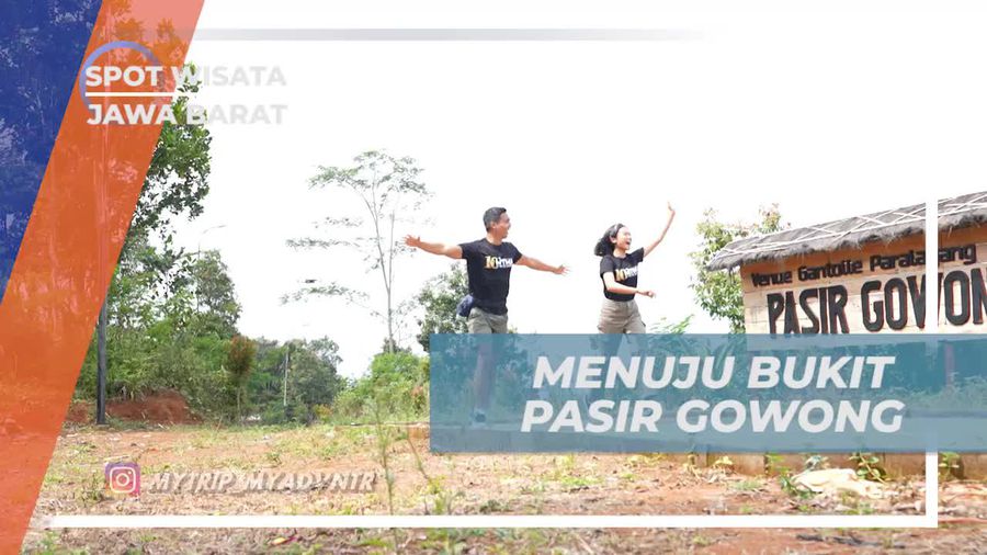 Mendaki Bukit Pasir Gowong untuk Menikmati Pemandangan Indah, Jawa Barat