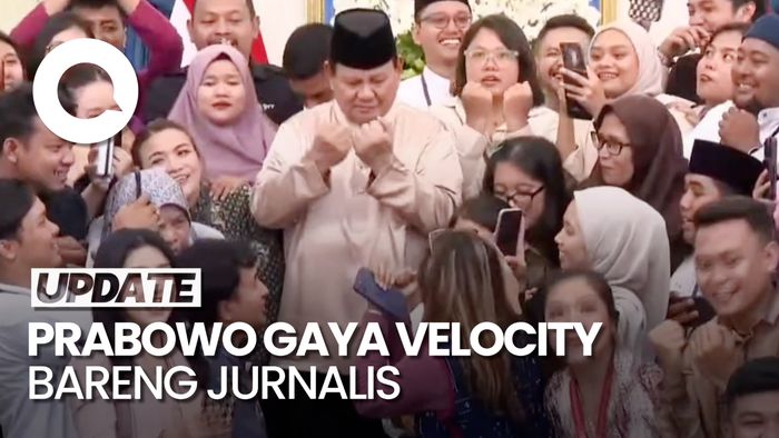 Video Momen Prabowo Diajari Gaya Velocity Bareng Jurnalis di Istana