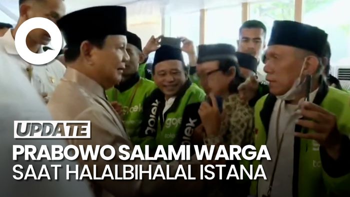 Video Prabowo Hampiri Warga untuk Bersalaman Saat Open House di Istana