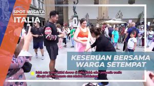 Bersukaria Bersama Warga Setempat di Italia