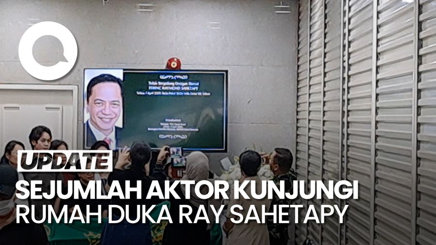 Video: Tio Pakusadewo-Indro Warkop Melayat ke Rumah Duka Ray Sahetapy