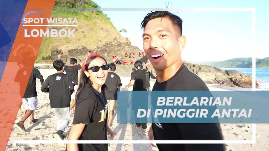 Berlari Ceria di Pinggir Pantai, Lombok