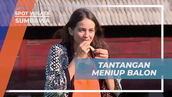 Tantang Diri dalam Meniup Balon dan Kerjasama di Sumbawa