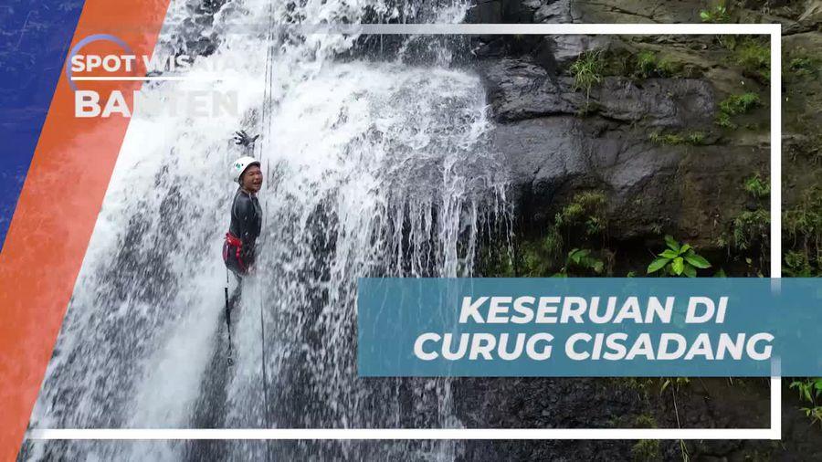 Jelajahi Keseruan Rappeling di Curug Cisadang, Banten