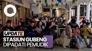 Video Ramainya Pemudik di Stasiun Gubeng Surabaya