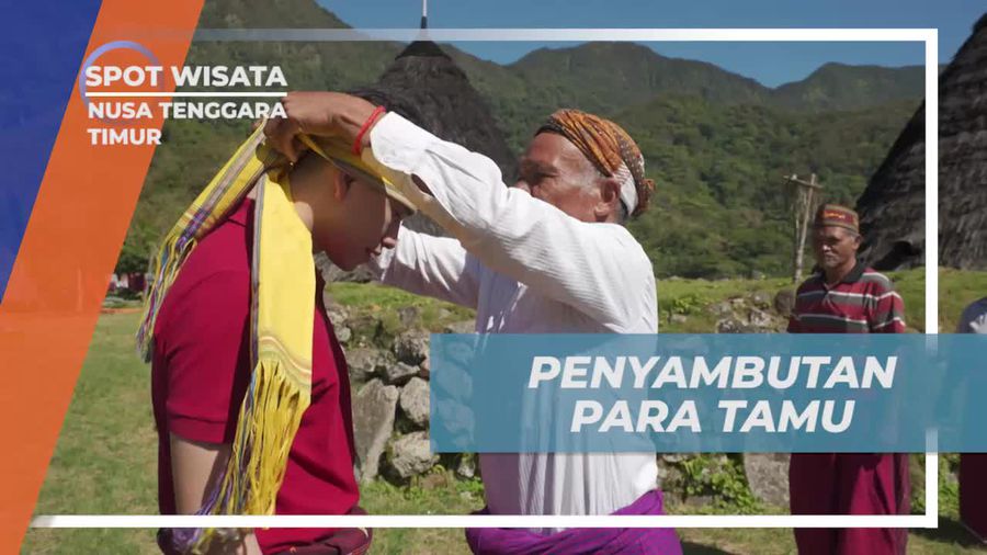 Menerima Sambutan Hangat: Penyambutan Tamu di Desa Wae Rebo, Nusa Tenggara Timur