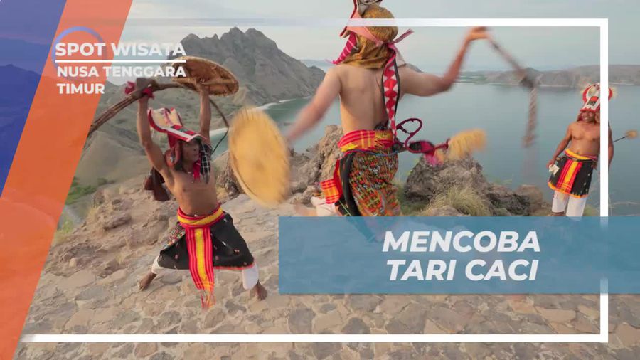 Mencoba Tari Caci Khas Manggarai di Nusa Tenggara Timur
