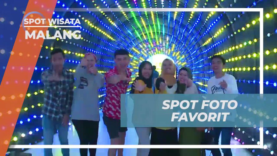 Berpose di Spot Foto Favorit Malang Night Paradise