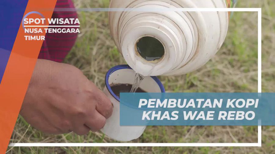 Mengolah Kopi Khas Wae Rebo Secara Tradisional di Nusa Tenggara Timur