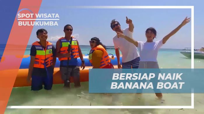 Bersiap Menikmati Tantangan Seru Naik Banana Boat di Bulukumba