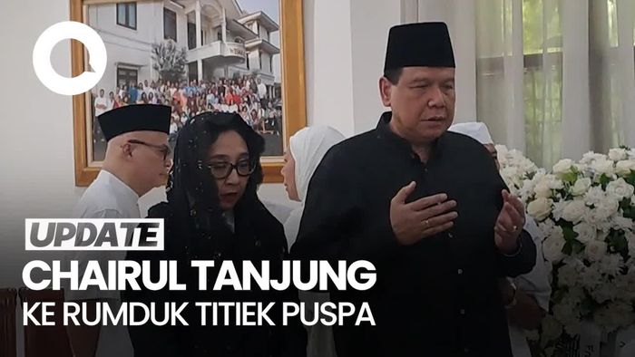 Video: Chairul Tanjung Melayat ke Rumah Duka Titiek Puspa