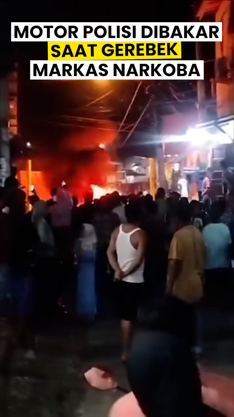 Video: Motor Polisi Dibakar Massa saat Penggerebekan Markas Narkoba di Medan